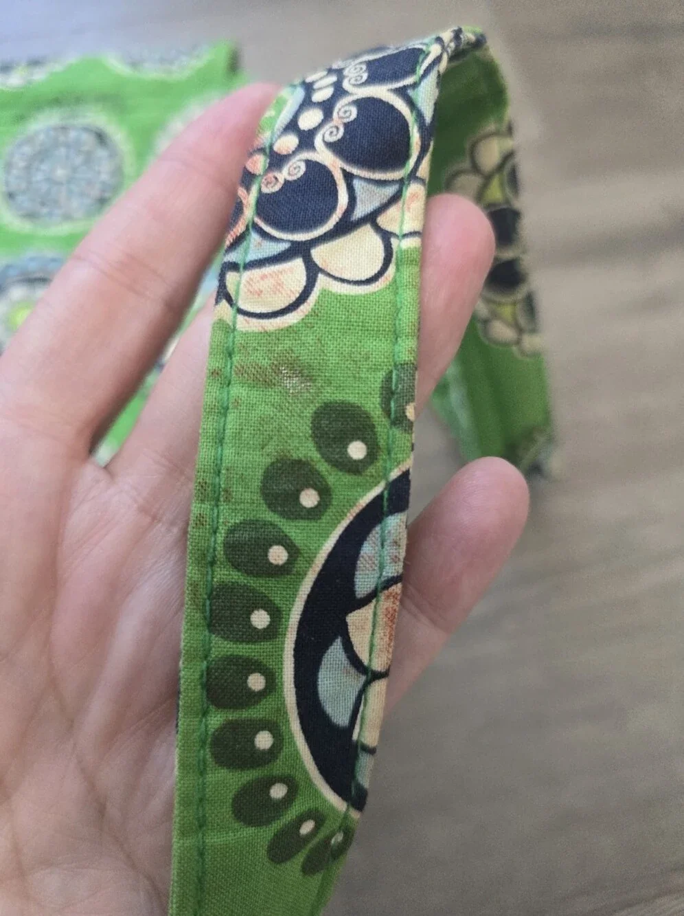 Vera Bradley Quilted Mailbag Crossbody Cupcake Green Floral Paisley Pattern